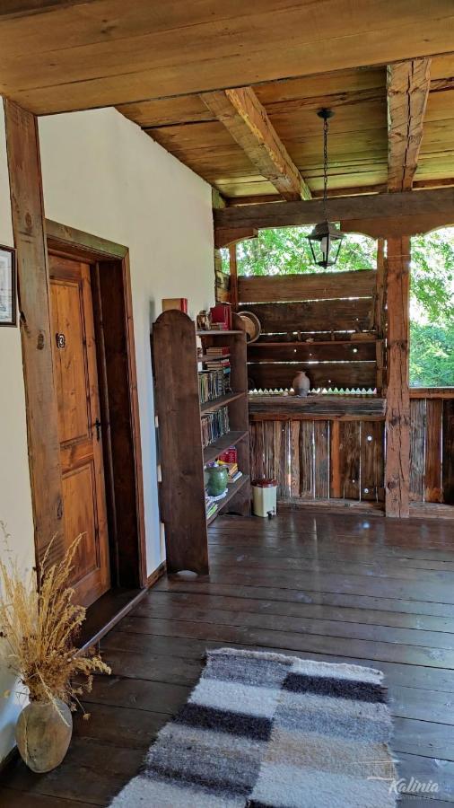 Kalinia Guesthouse B&B Kovachevitsa Bagian luar foto