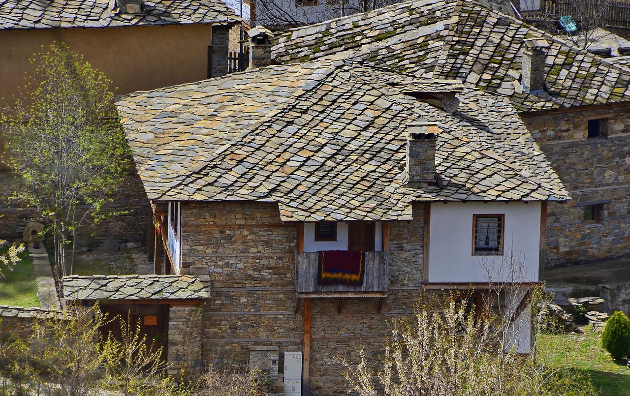 Kalinia Guesthouse B&B Kovachevitsa Bagian luar foto