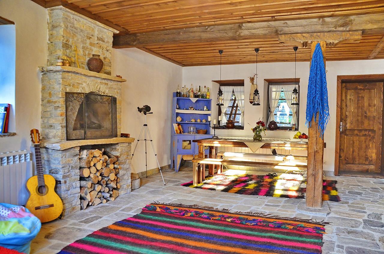 Kalinia Guesthouse B&B Kovachevitsa Bagian luar foto