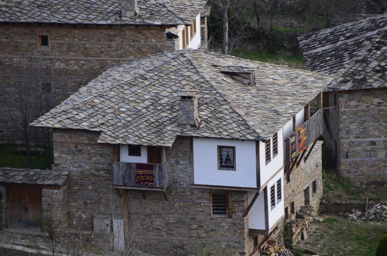 Kalinia Guesthouse B&B Kovachevitsa Bagian luar foto